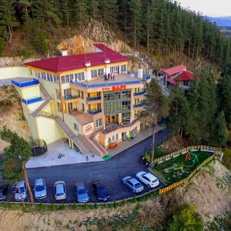 ゲストハウス Safi 3*